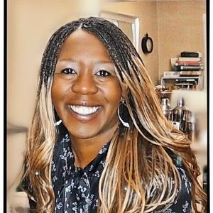 Meet your Posher, Zaina